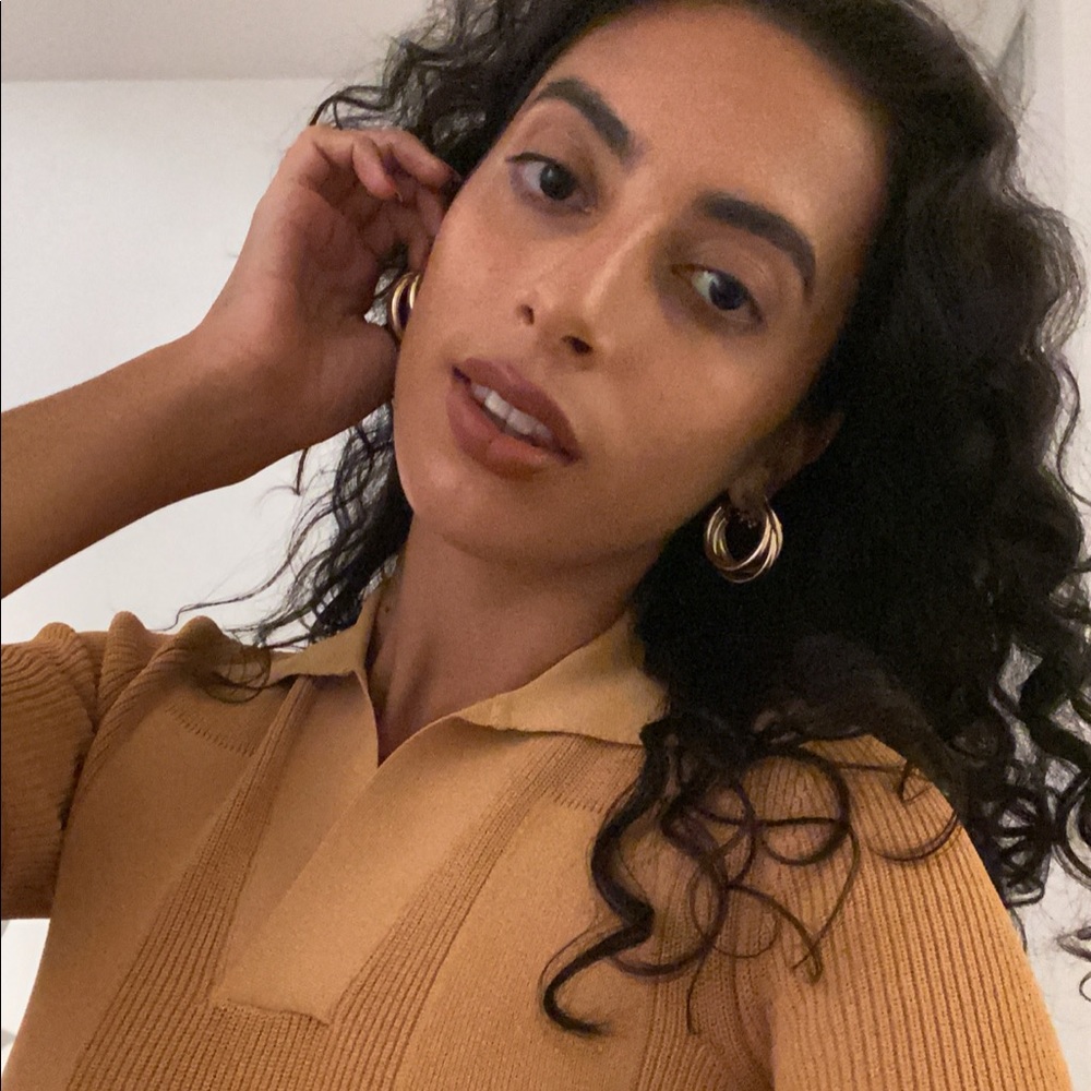 Meet your Posher, Myriam